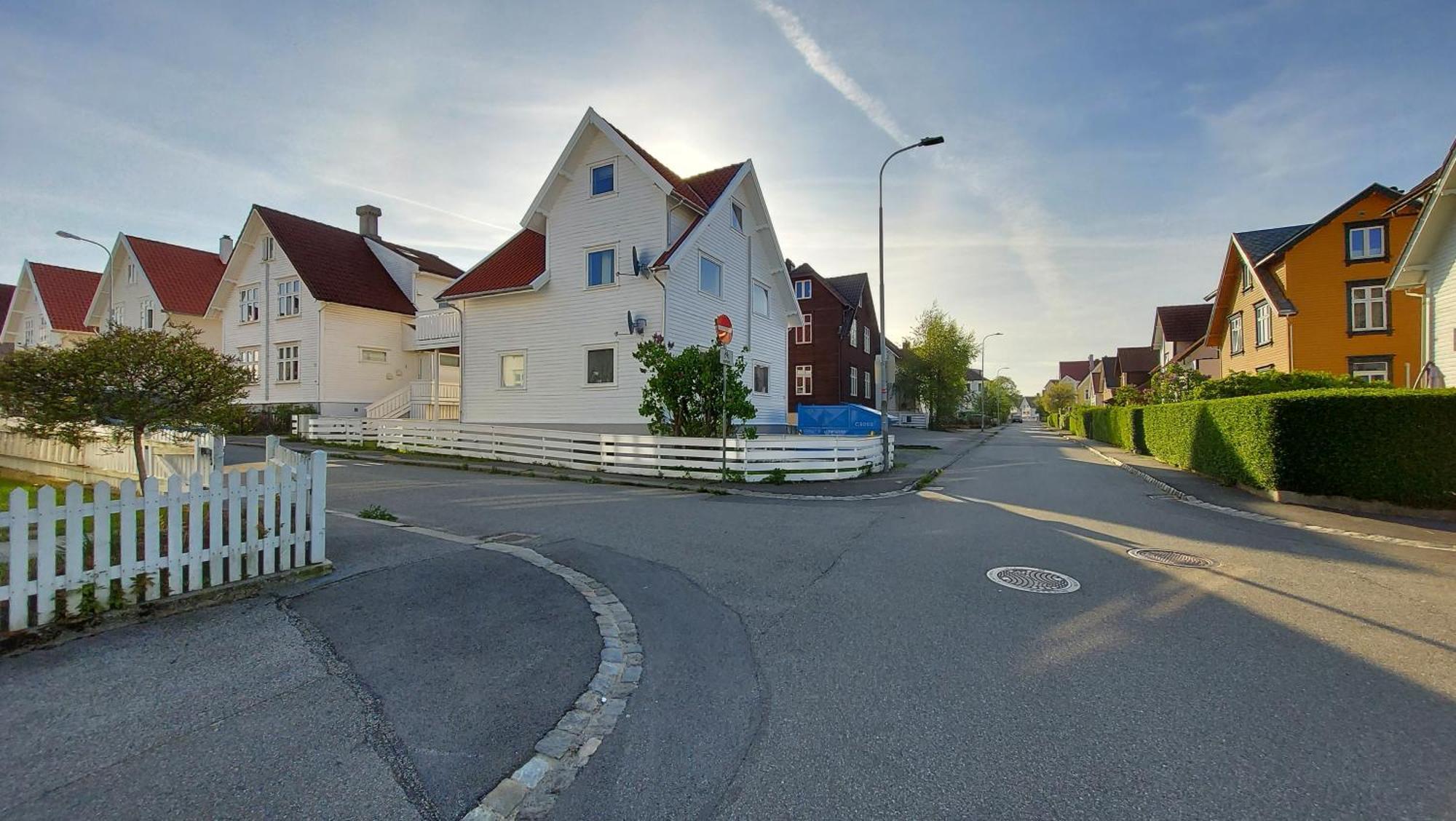 Lyse Fjord 3br Appartement