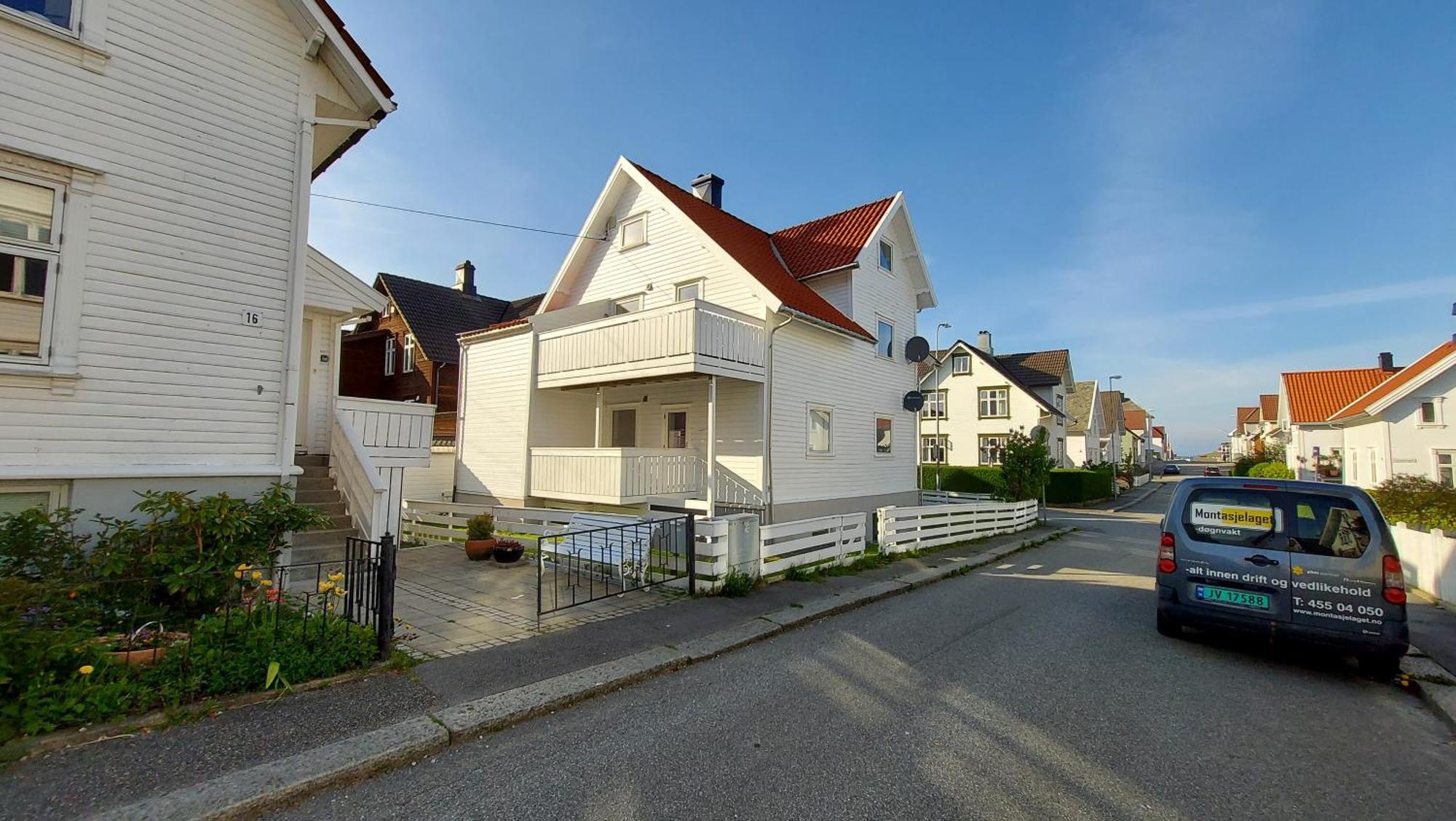 Lyse Fjord 3br Appartement